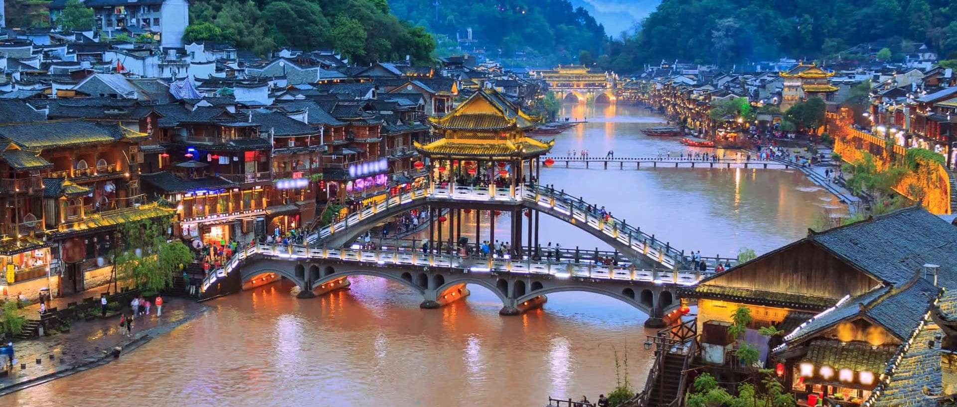 DU LỊCH TRUNG QUỐC HÀ NỘI – TRƯỜNG SA - PHƯỢNG HOÀNG CỔ TRẤN –  MIÊU TRẠI MẶC NHUNG – TRƯƠNG GIA GIỚI – THẤT TINH SƠN