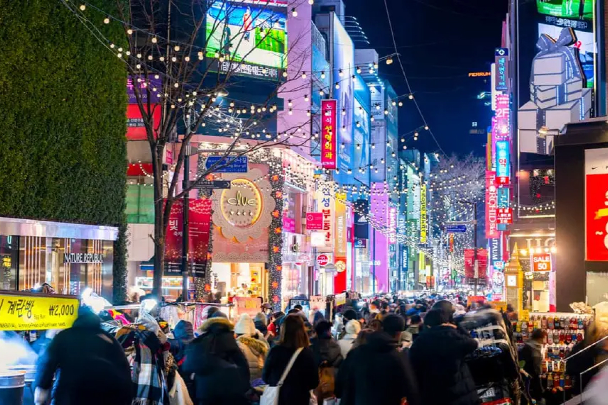 Dạo đường phố Myeongdong giữa mùa đông