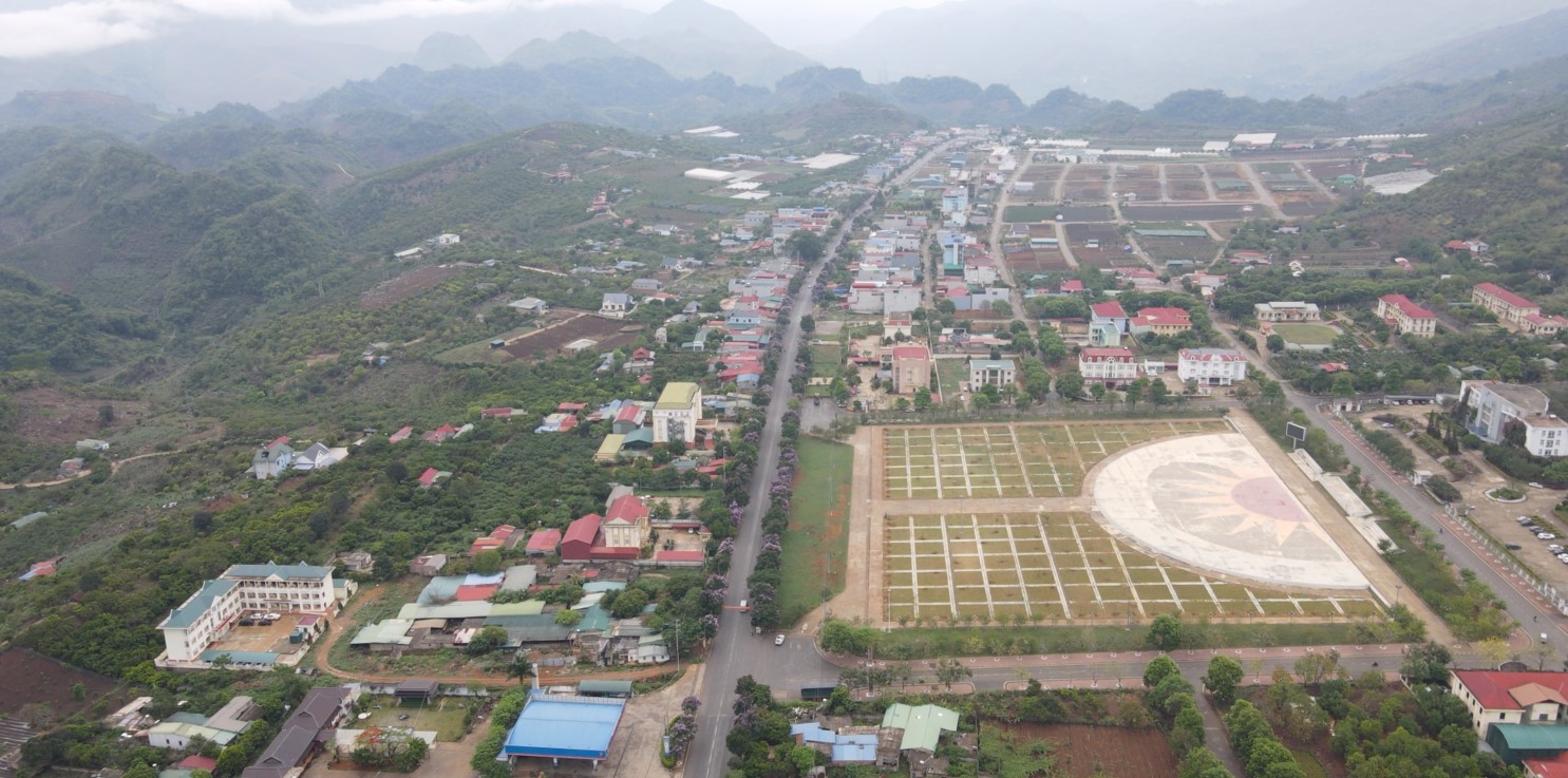 TOUR KHÁM PHÁ MỘC CHÂU - CẦU KÍNH BẠCH LONG
