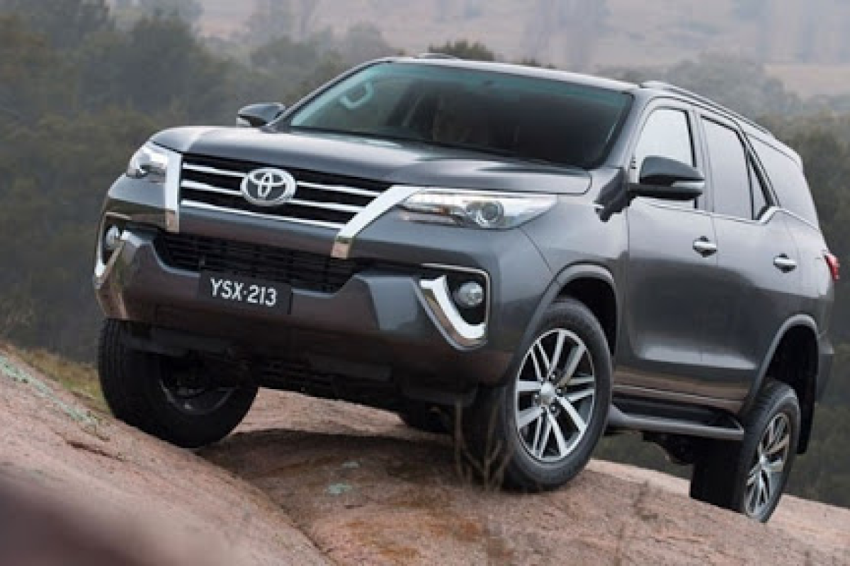 Thuê xe ô tô Hà Giang là lựa chọn tối ưu cho các gia đình có trẻ nhỏ hay người lớn tuổi