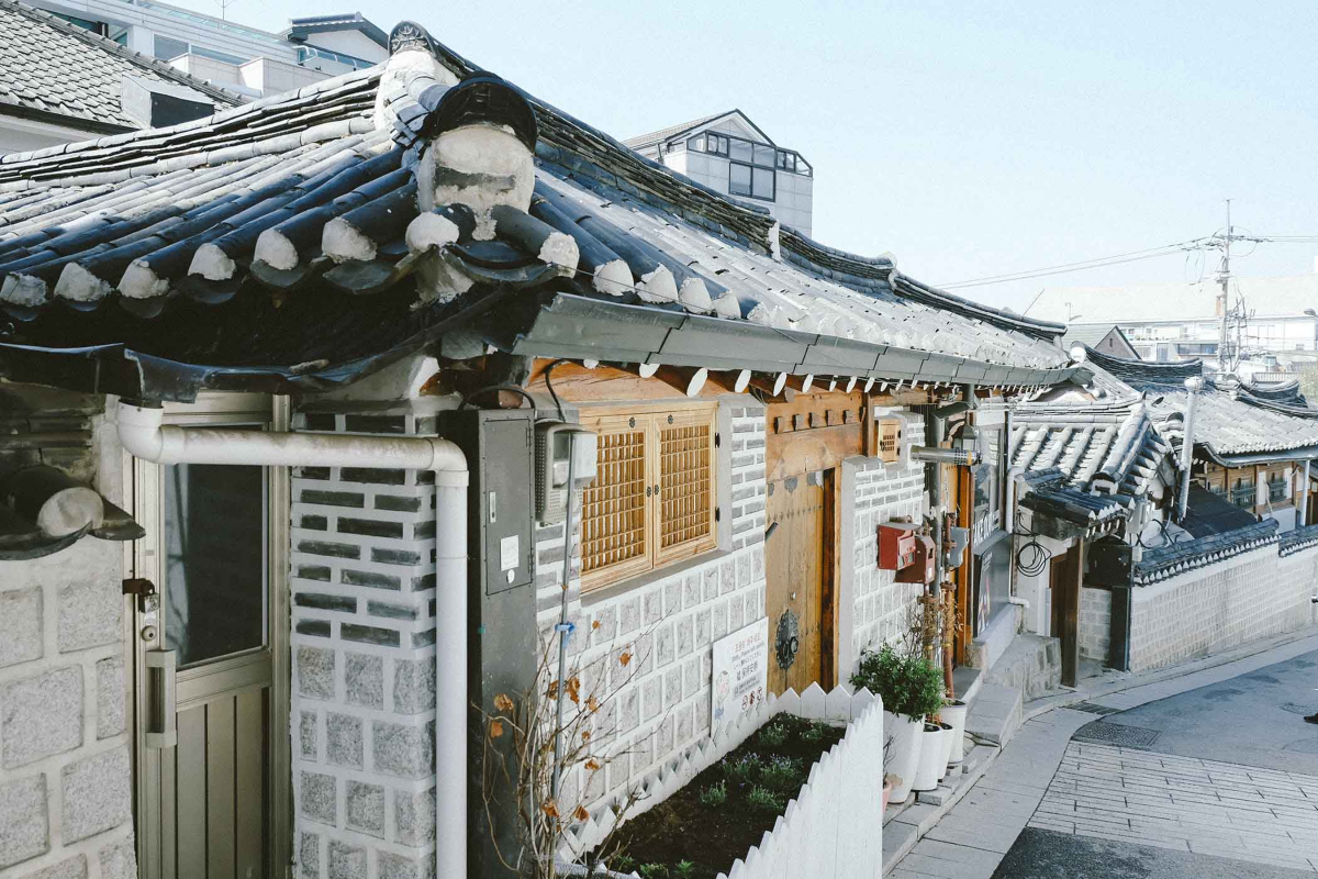 Hơn 900 ngôi nhà Hanok vẫn được giữ gìn tại Bukchon