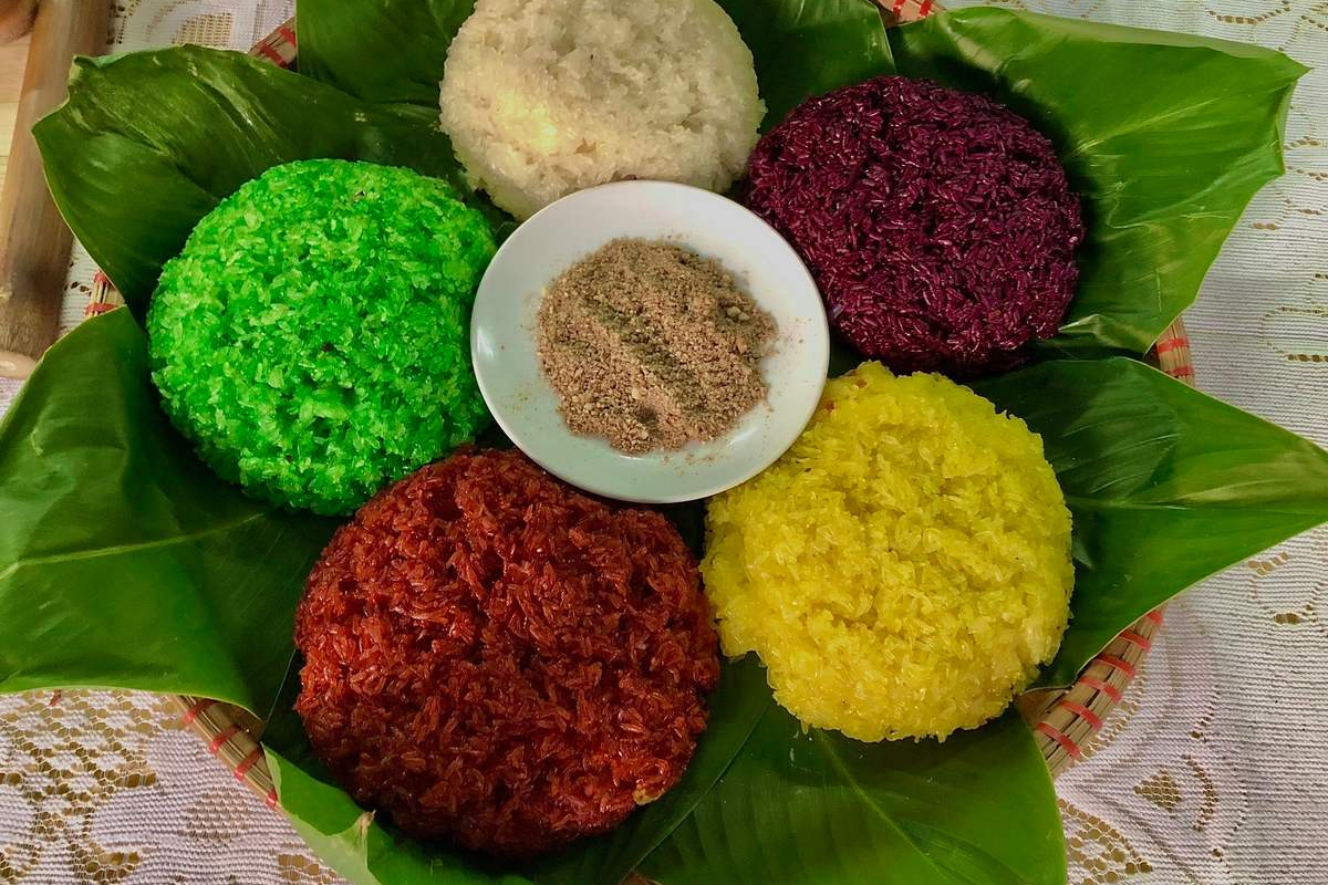 Xôi ngũ sắc Hà Giang – sắc màu văn hóa của người Tày