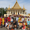 Ảnh đoàn của của Grand Viet Tour chụp tại Hoàng Cung