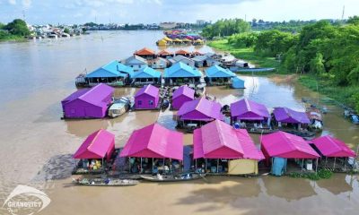 Làng bè sắc màu