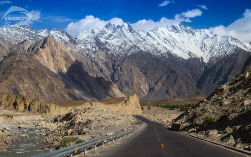 Cao tốc Karakoram - du lịch Pakistan