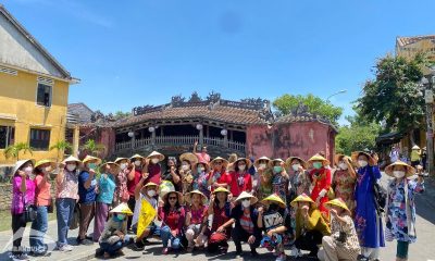 Ảnh đoàn của Grand Viet Tour tham quan