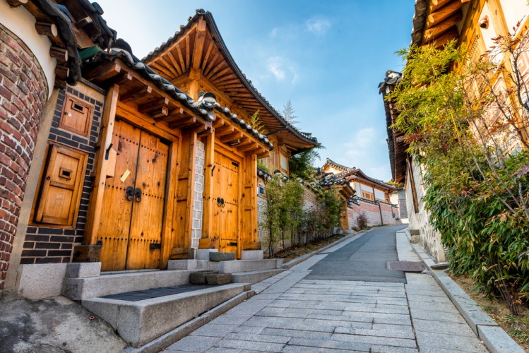 lang bukchon hanok