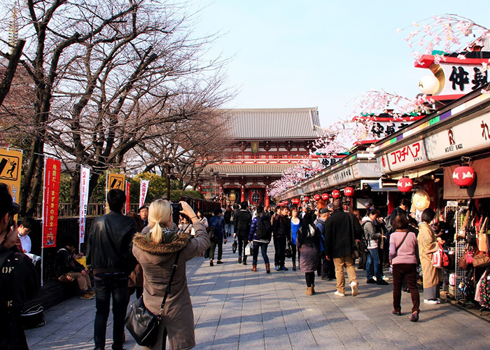 Khu mua sắm Asakusa Nhật Bản