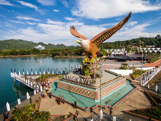 Tượng đài đại bàng hùng vĩ tại Langkawi