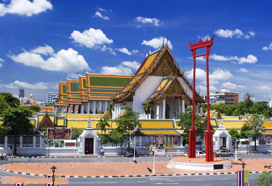 wat-suthat-in-bangkok